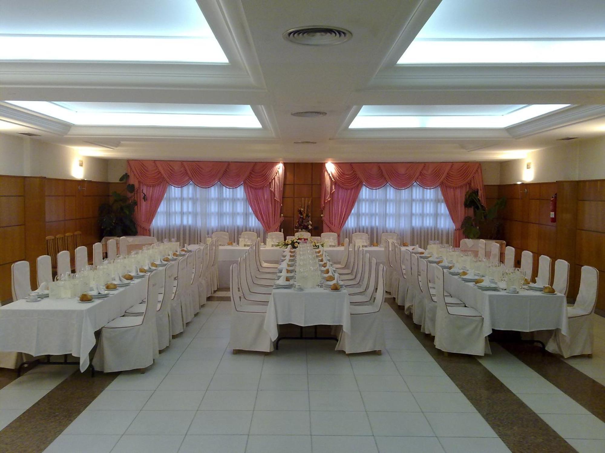 Hostal Restaurante Terra Cha Vilalba Ngoại thất bức ảnh